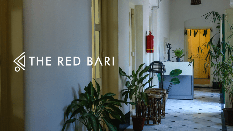The Red Bari – Design Piñata